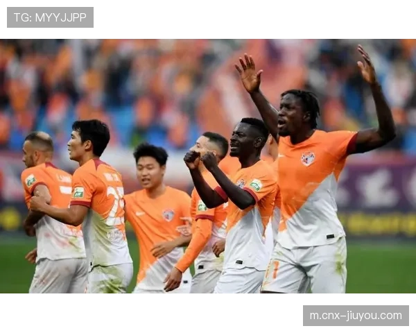 青岛海牛负七分开局客场难敌玉昆攻势 保级之路开局即面临严峻考验 青岛海牛负七分开局客场难敌玉昆攻势 保级之路开局即面临严峻考验